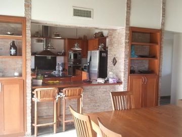 Oportunidad Excelente Casa - Chacras del Paraná - Zarate