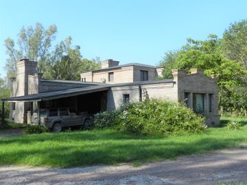 Oportunidad Excelente Casa - Chacras del Paraná - Zarate