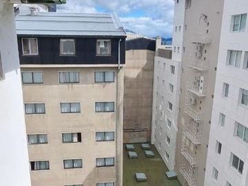 Departamento en VENTA en el  Centro de Bariloche  PISO 8 , VISTAS INCREIBLES a la calle principal mitre- contrafrente