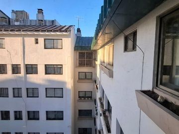 Departamento en VENTA en el  Centro de Bariloche  PISO 8 , VISTAS INCREIBLES a la calle principal mitre- contrafrente