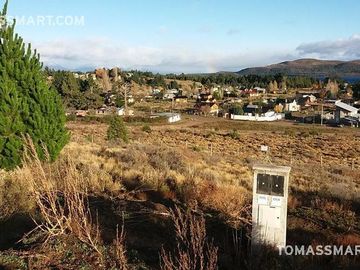 Terreno vista al lago en Barrio Cerrado-Dina Huapi