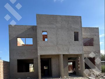 En Venta, Duplex en Pozo, 2 dormitorios, B° Don Luckas, Plottier.