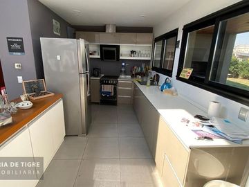 Casa en venta en San Sebastián en la zona mas linda del área 5