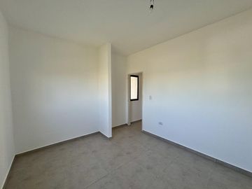 VENTA CASA EN SAN SEBASTIAN AREA 12 - 4 AMBIENTES
