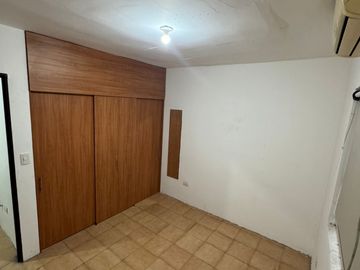 CASA EN VENTA EN FRAC. VILLAS DE SAN CRISTOBAL, SAN NICOLAS DE LOS GARZA