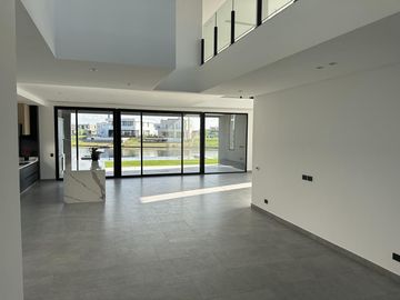 Casa en  Venta Barrio Costas Puertos Escobar