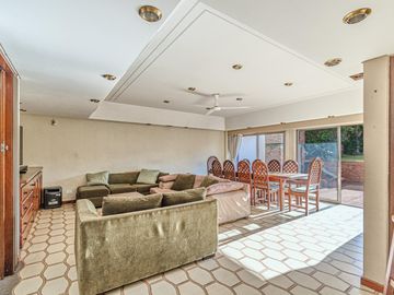 Casa a la venta de 4 dormitorios en Ballerster - imponente parque con piscina