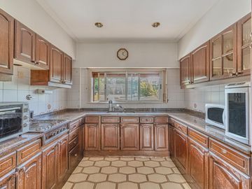 Casa a la venta de 4 dormitorios en Ballerster - imponente parque con piscina