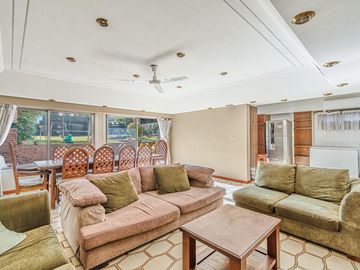 Casa a la venta de 4 dormitorios en Ballerster - imponente parque con piscina
