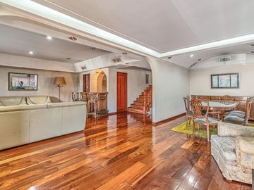 Casa a la venta de 4 dormitorios en Ballerster - imponente parque con piscina