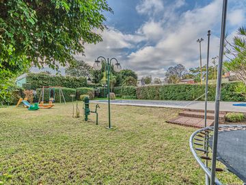 Casa a la venta de 4 dormitorios en Ballerster - imponente parque con piscina