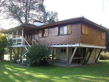 Casa en venta en el Delta con plantación de 190 hectáreas