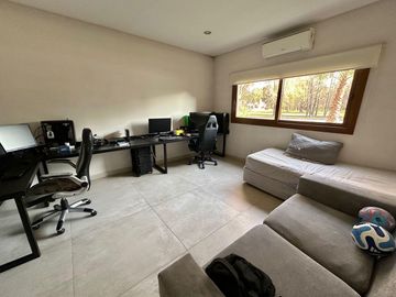 Casa en Venta en Pilar, Barrio Cerrado La Peregrina