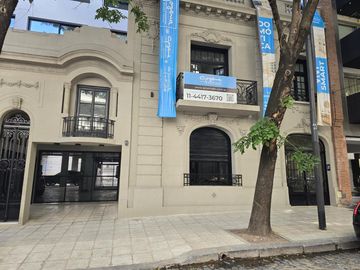 Exclusivo 5 ambientes Domotizado Con quincho y terraza Propia