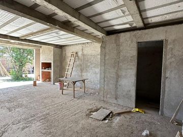 Venta de duplex en pozo en Plottier