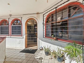 Flamingos Plaza 306