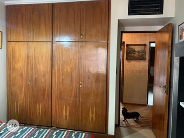 Casa 5 dormitorios con 2 cocheras - Pellegrini 1500  - Funes | Venta