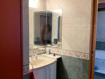 Casa 5 dormitorios con 2 cocheras - Pellegrini 1500  - Funes | Venta