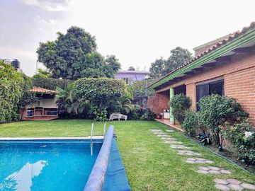 Venta de Casa Colonial Tipo Hacienda en Yautepec Mor.Ideal para Renta Vacacional