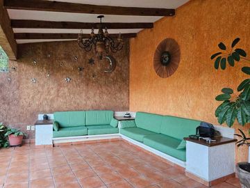 Venta de Casa Colonial Tipo Hacienda en Yautepec Mor.Ideal para Renta Vacacional