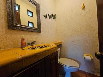 Venta de Casa Colonial Tipo Hacienda en Yautepec Mor.Ideal para Renta Vacacional