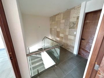 Casa en venta con jardín, alberca  en Fracc. privado en Yautepec,Morelos