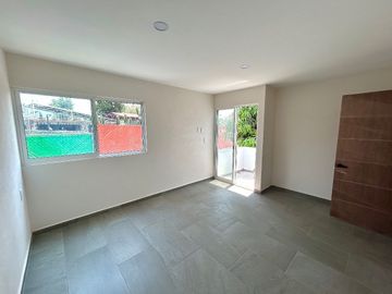 Casa en venta con jardín, alberca  en Fracc. privado en Yautepec,Morelos