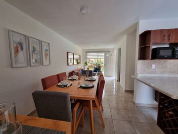 Casa en venta con roof garden,  asador y jardín privado en  Yautepec, Mor..