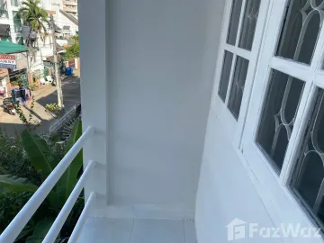 3 Bedroom House for sale in Chang Khlan, Chiang Mai
