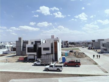CASA RESIDENCIAL EN VENTA AL SUR DE PACHUCA, HGO