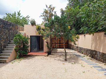 CASA AMATLAN EN VENTA, EN TEPOZTLAN PUEBLO MAGICO cerca de Amatlan  con jacuzzi