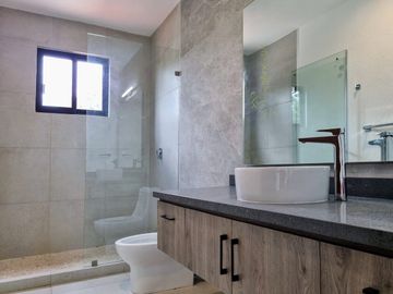 CASA AMATLAN EN VENTA, EN TEPOZTLAN PUEBLO MAGICO cerca de Amatlan  con jacuzzi