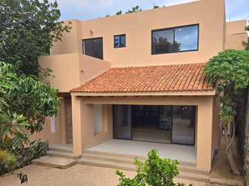 CASA AMATLAN EN VENTA, EN TEPOZTLAN PUEBLO MAGICO cerca de Amatlan  con jacuzzi