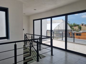 Casa con alberca, 3 recamaras en venta en Yautepec en el barrio de Ixtlahuacán