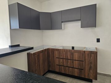 Casa con alberca, 3 recamaras en venta en Yautepec en el barrio de Ixtlahuacán