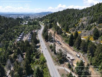 Departamento en venta  de 2 ambientes en Av. Pioneros   km1 - San Carlos De Bariloche