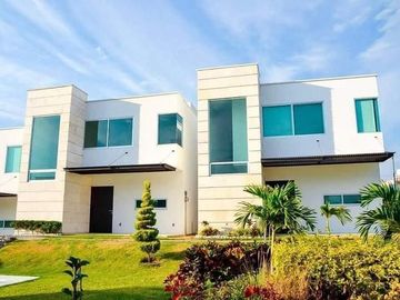 Oaxtepec casa en venta con acabados de lujo