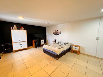 Importante casa de 4 dormitorios con pileta en VENTA en Lomas de Tafí, sector 16
