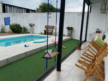 Importante casa de 4 dormitorios con pileta en VENTA en Lomas de Tafí, sector 16