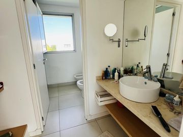 Departamento en Albanueva sobre el Rio
