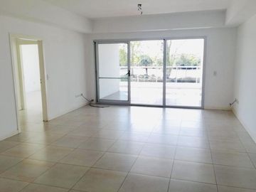 Departamento en Albanueva sobre el Rio
