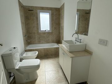 Casa de 3 dormitorios a estrenar en 7 meses Barrio Santa Elisa - Pilar del Este