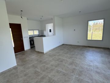 Casa de 3 dormitorios a estrenar en 7 meses Barrio Santa Elisa - Pilar del Este