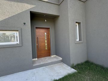 Casa de 3 dormitorios a estrenar en 7 meses Barrio Santa Elisa - Pilar del Este