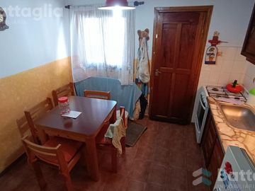 Triplex con quincho y jardin a dos cuadras del mar en San Bernardo Del Tuyu