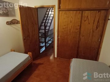 Triplex con quincho y jardin a dos cuadras del mar en San Bernardo Del Tuyu