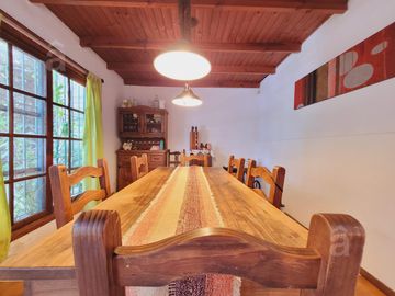 Casa en Villa Ballester - Venta - Cuatro Ambientes.