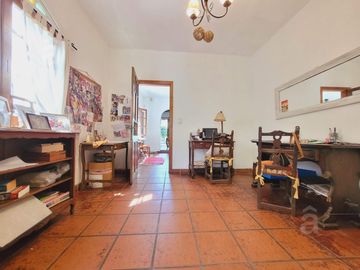 Casa en Villa Ballester - Venta - Cuatro Ambientes.