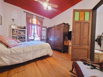 Casa en Villa Ballester - Venta - Cuatro Ambientes.