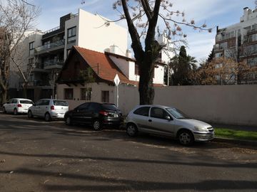 Casa en  Venta-Villa Devoto-5 amb- jardin- cochera
